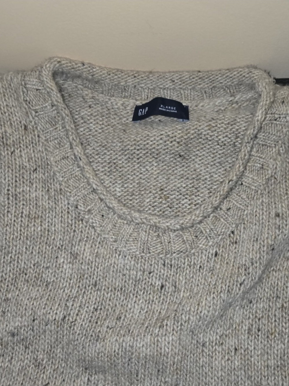 GAP Men's Flecked Light Cream Crewneck Sweater